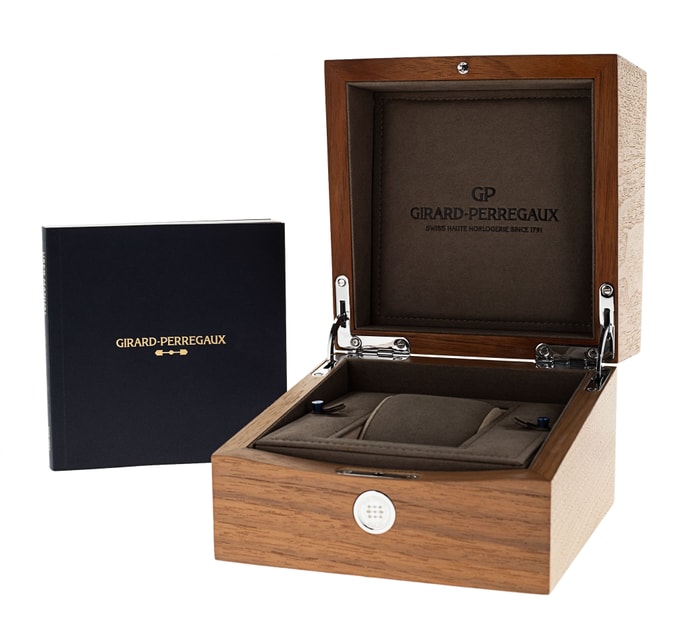 Girard Perregaux Laureato 81065-21-491-FH6A Image 4